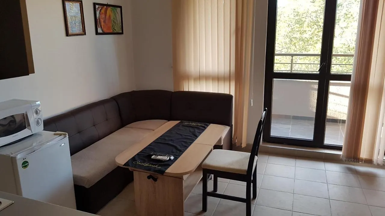 Apartments & Studios Kedara Burgas